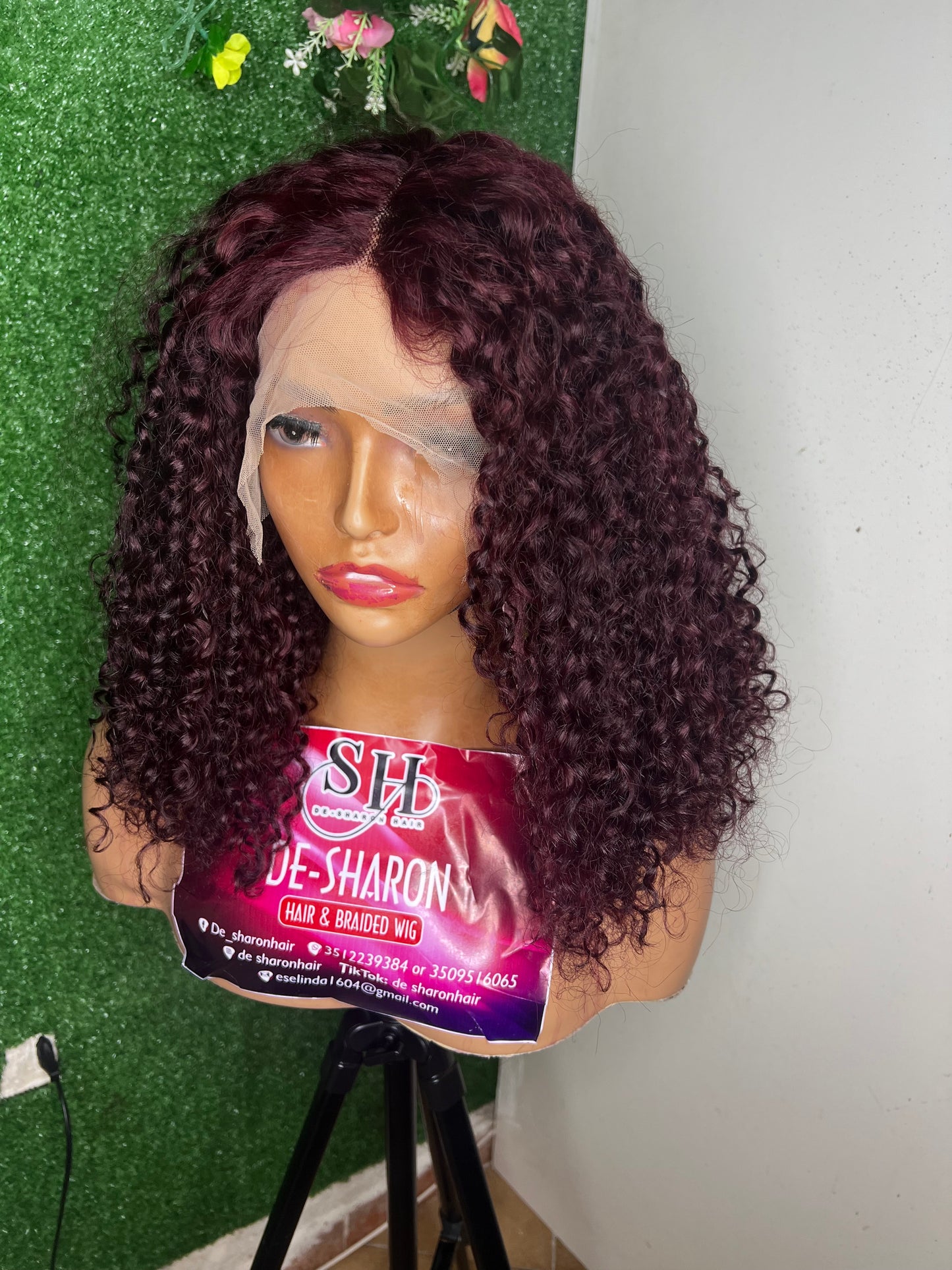 T frontal wig. Sdd pissy curls 18inches